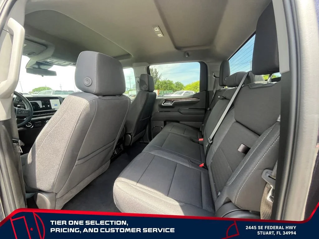 Used 2025 Titanium Rush Metallic GMC Elevation image 12