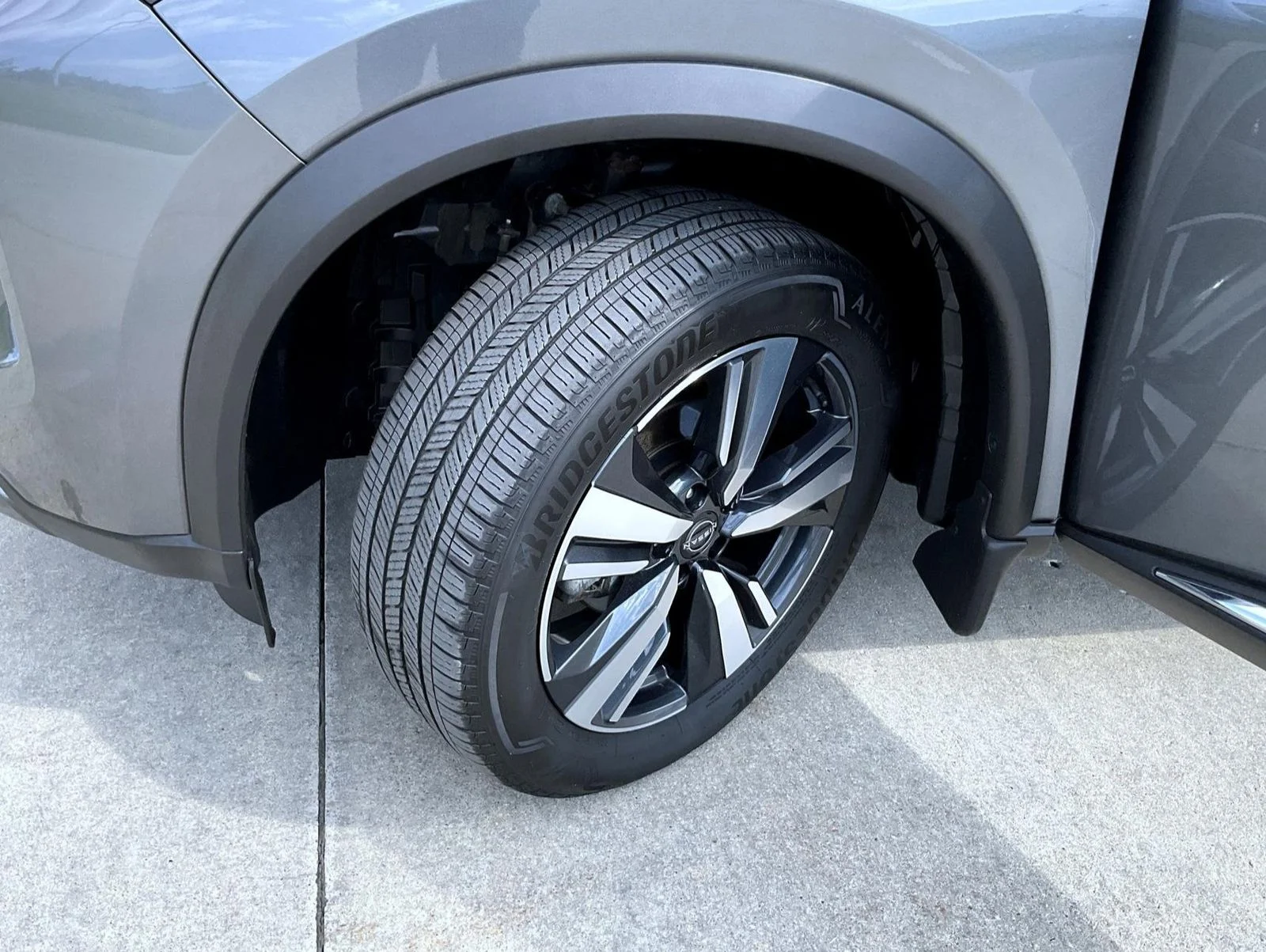 Used 2023 Gray Nissan SL image 24