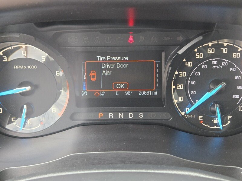 Used 2022 Orange Metallic FORD XLT 4WD SUPERCREW 5