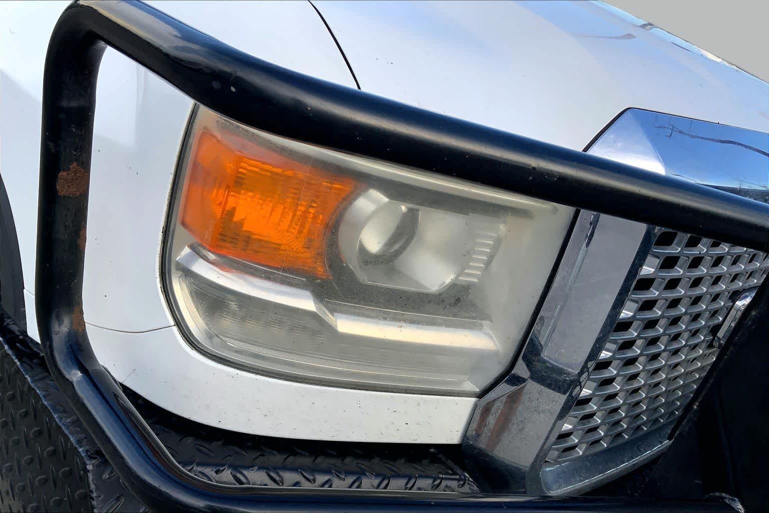 Used 2015 Summit White GMC Denali image 26