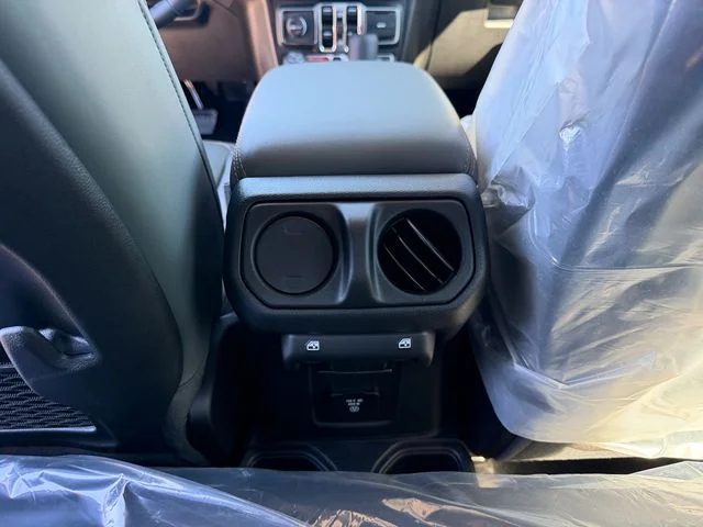 New 2026 Anvil Clear-Coat Exterior Paint Jeep Mojave X image 27