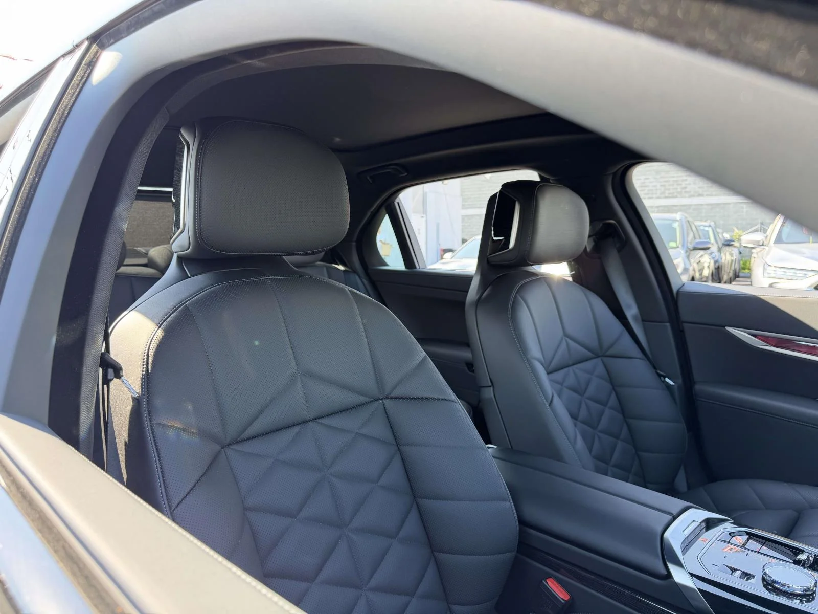 2026 BMW 7 Series 740i - Photo 8