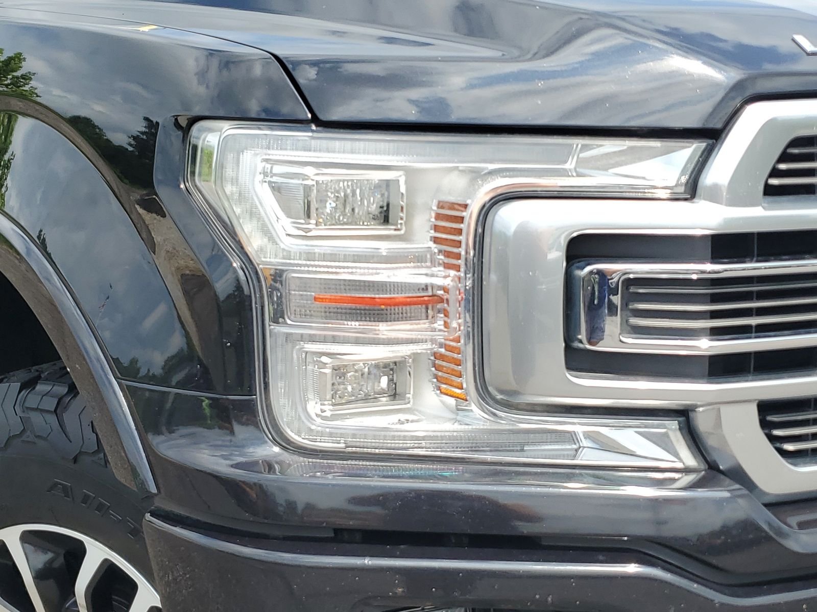 Used 2019 Black Ford Limited image 5
