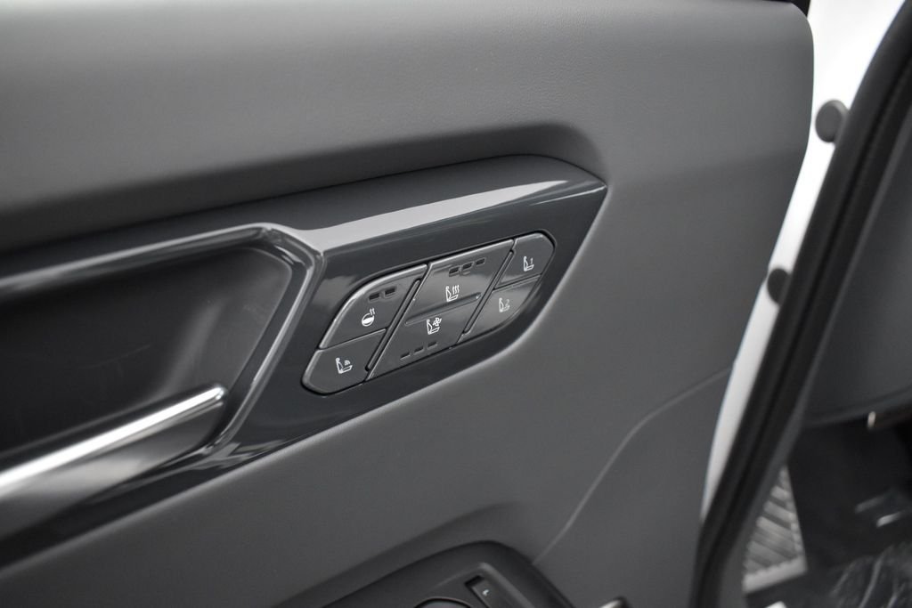 New 2026 Glacial White Pearl / Black Ro Kia GT-Line AWD image 6