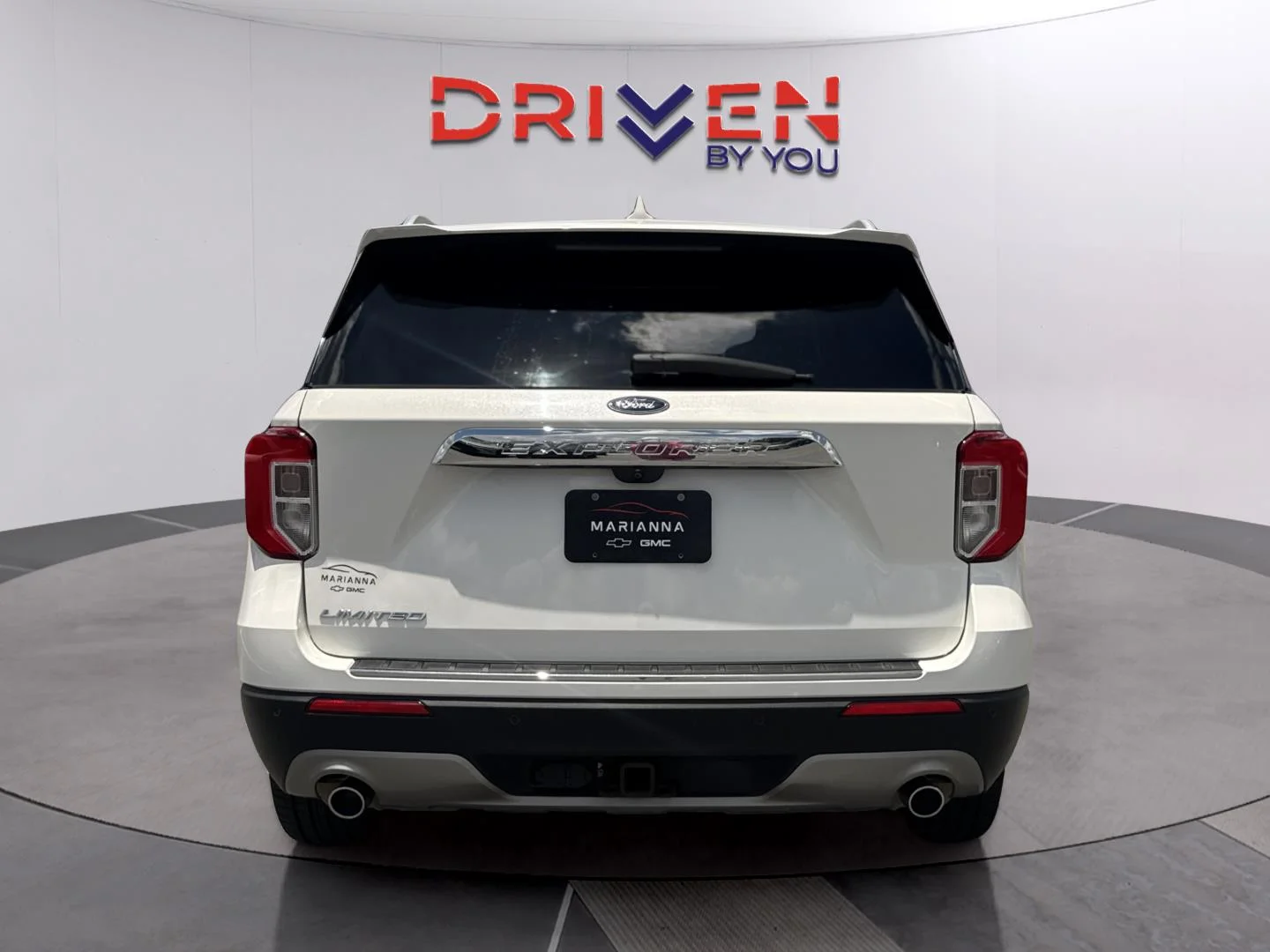 Used 2022 Star White Metallic Tri-Coat Ford Limited image 4