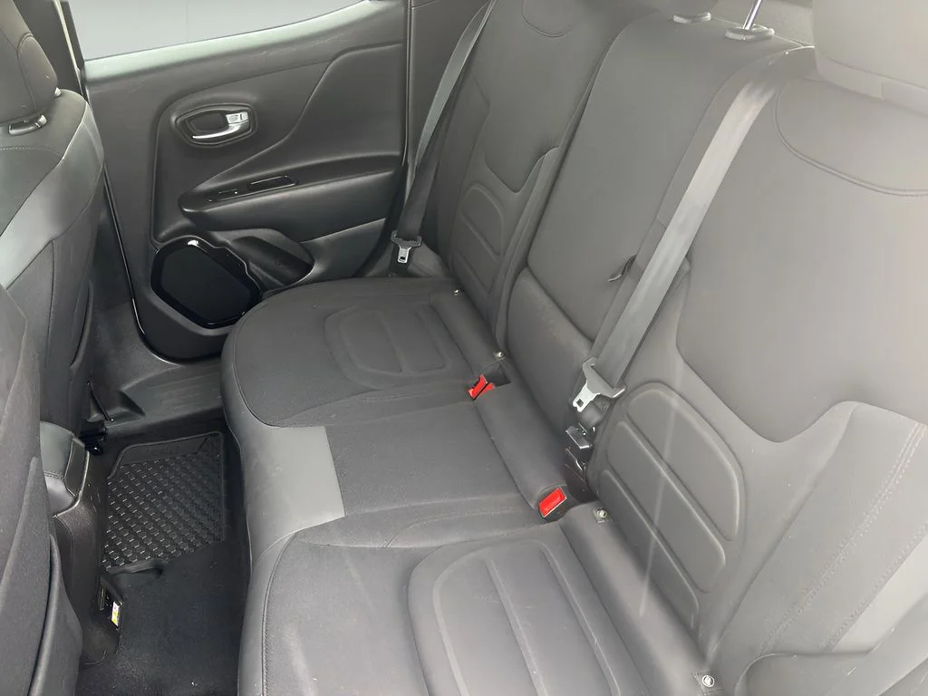 Used 2017 Alpine White Jeep Altitude image 9