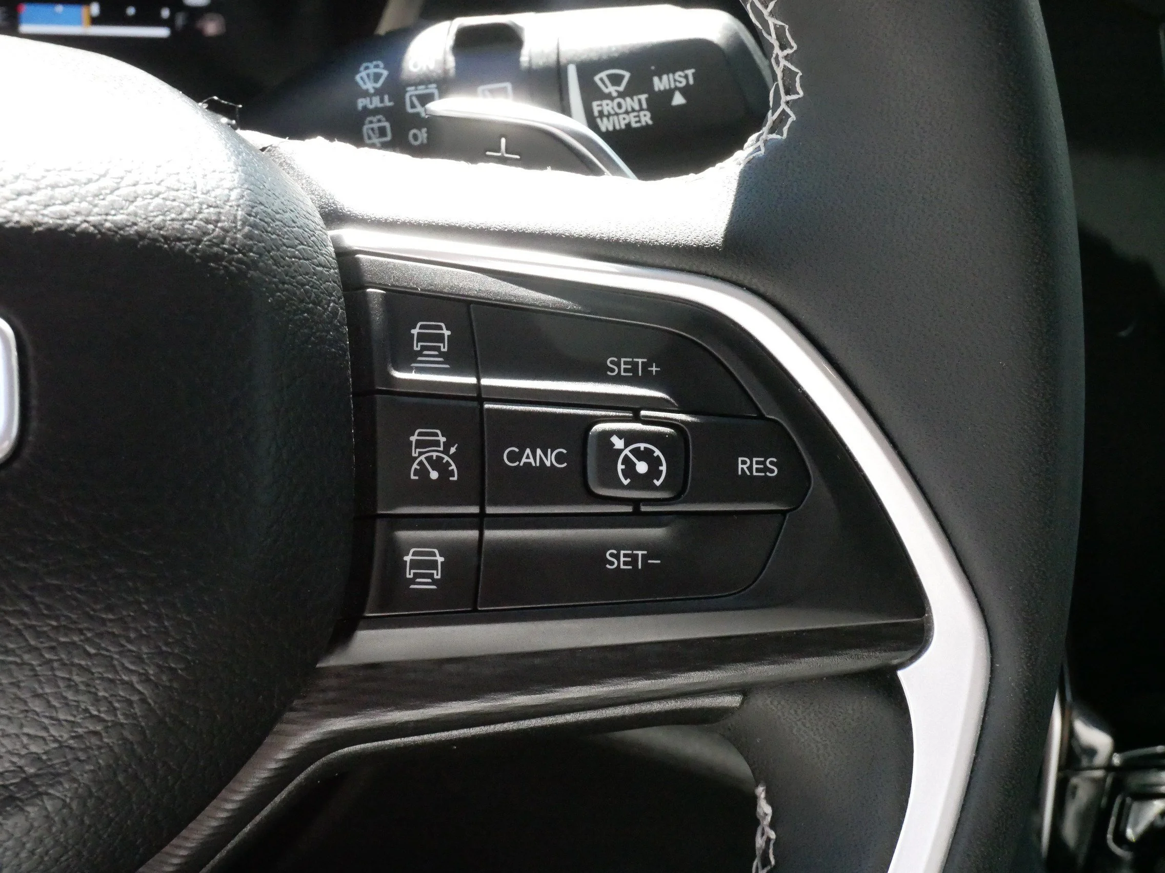 Used 2023 Bright White Clearcoat Jeep Laredo image 24