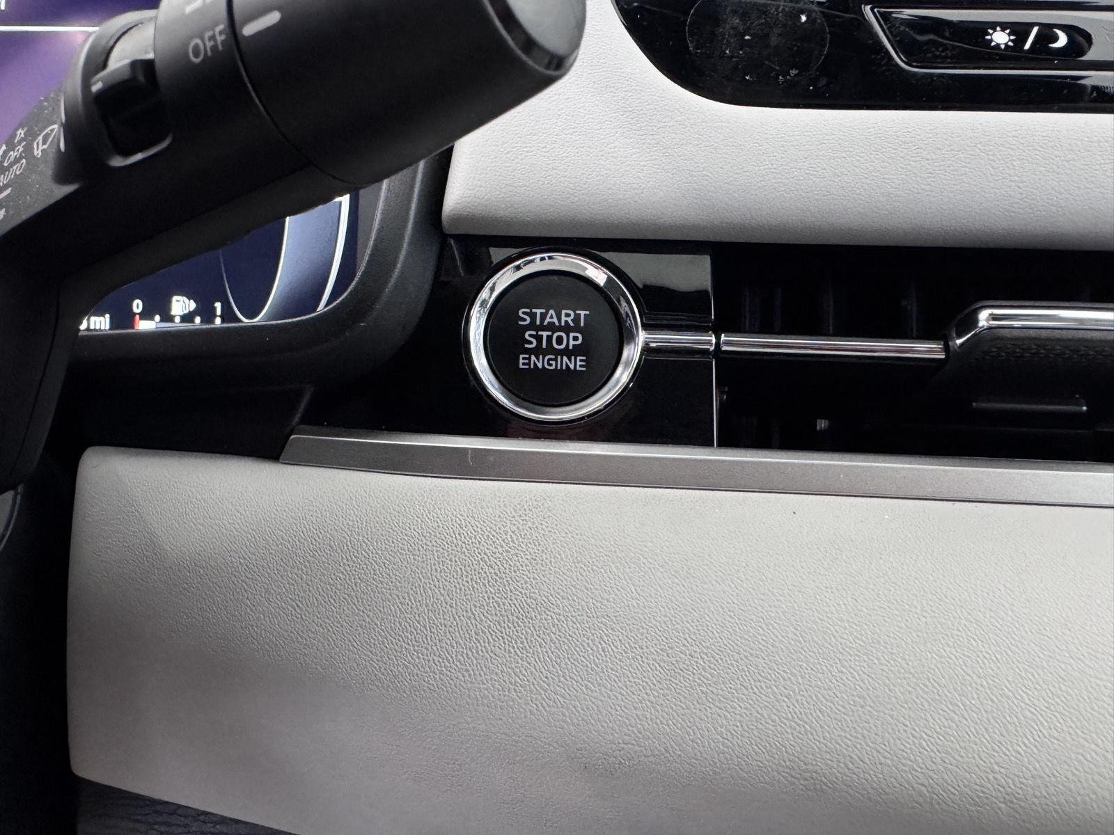 2025 Mitsubishi Outlander SEL - Photo 32