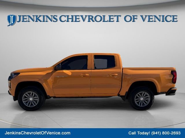 2025 Chevrolet Colorado LT - Photo 11