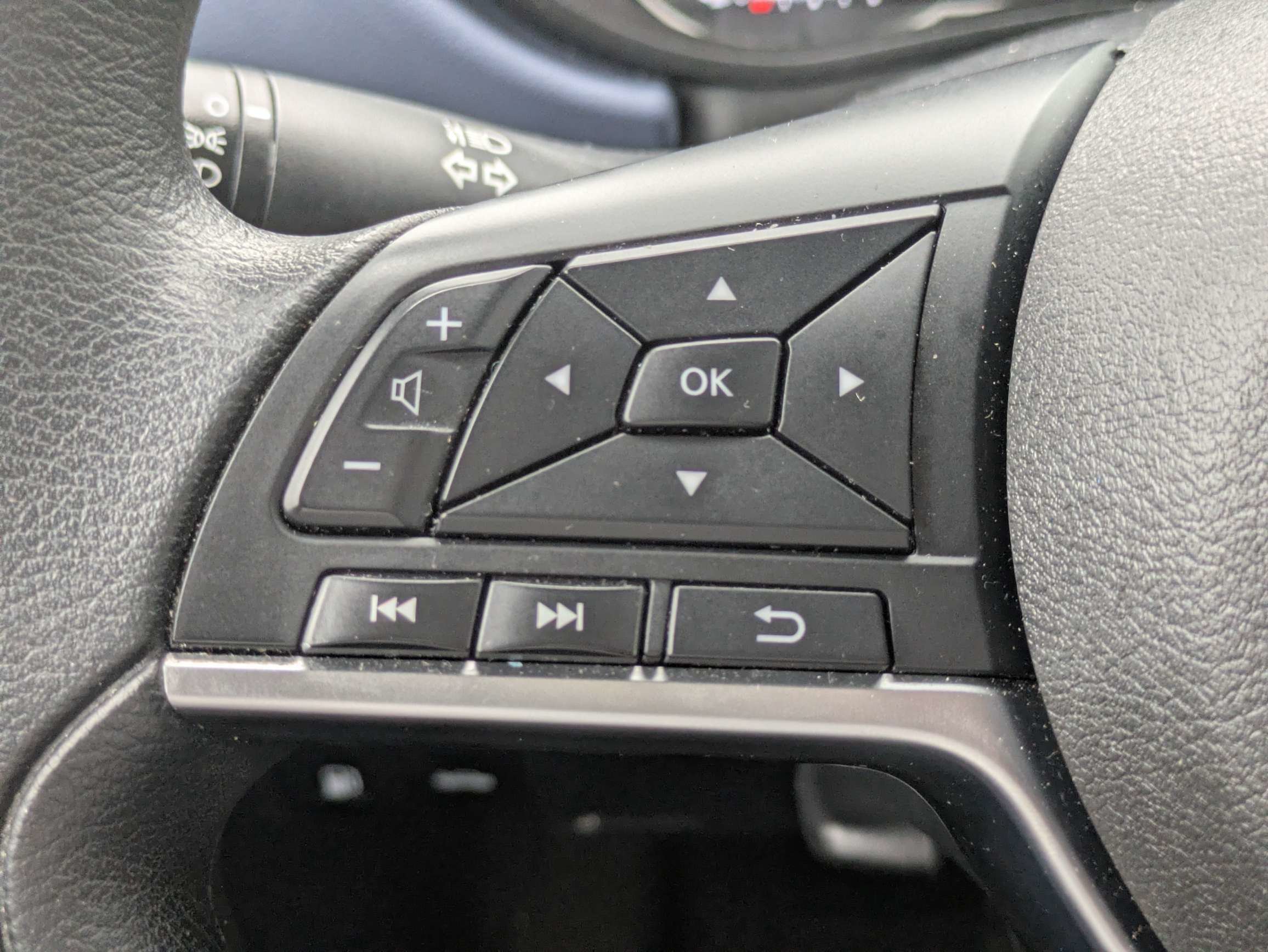 Used 2024 Gray Nissan 1.6 SV image 21