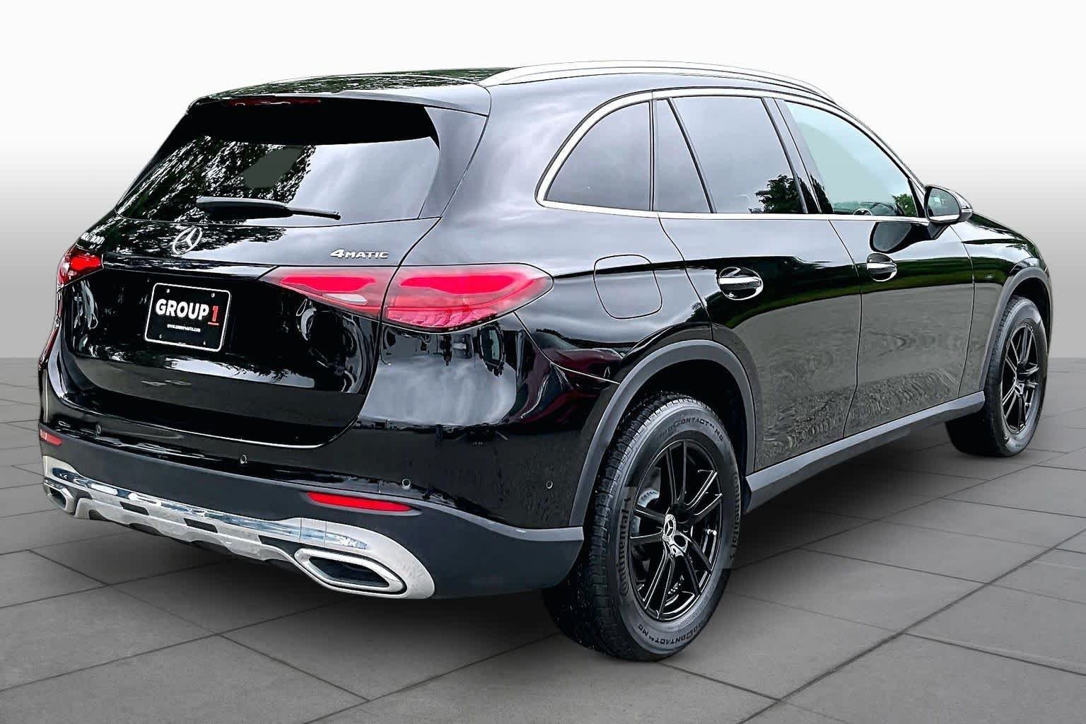 Used 2024 Polar White Mercedes-Benz GLC 300 image 13