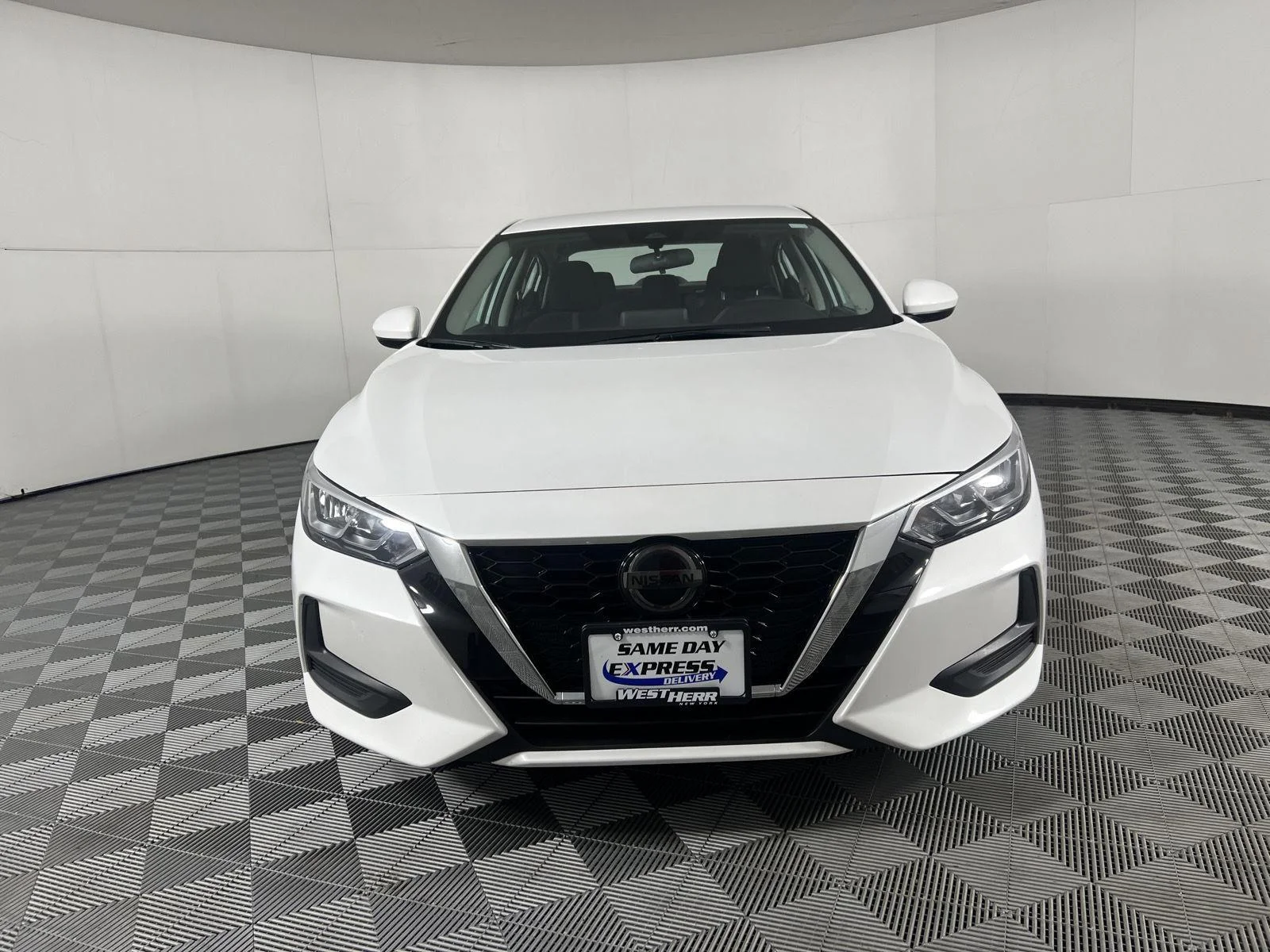 Used 2023 Aspen White Tricoat Nissan SV image 2