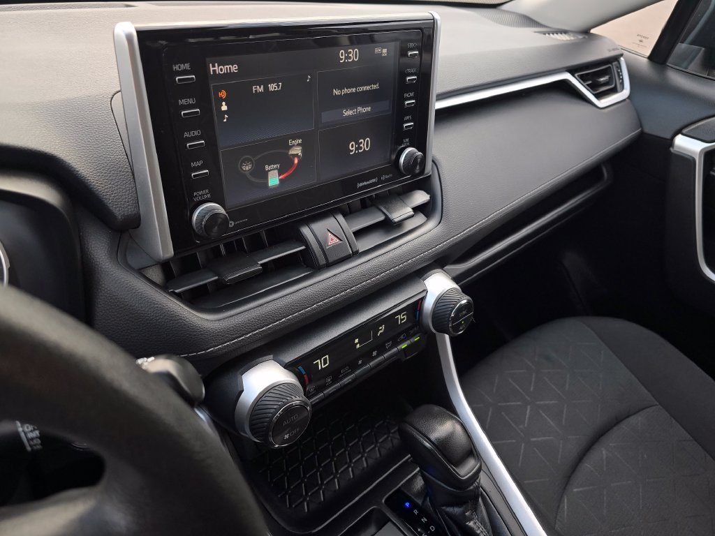 Used 2021  Toyota XLE image 26