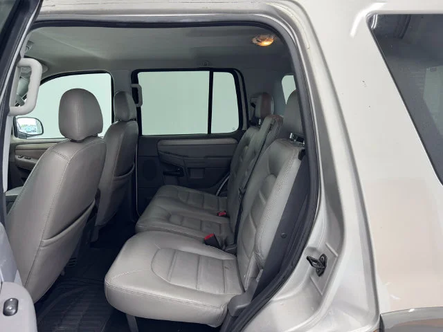Used 2005 Silver Birch Clearcoat Metallic Ford XLT image 18