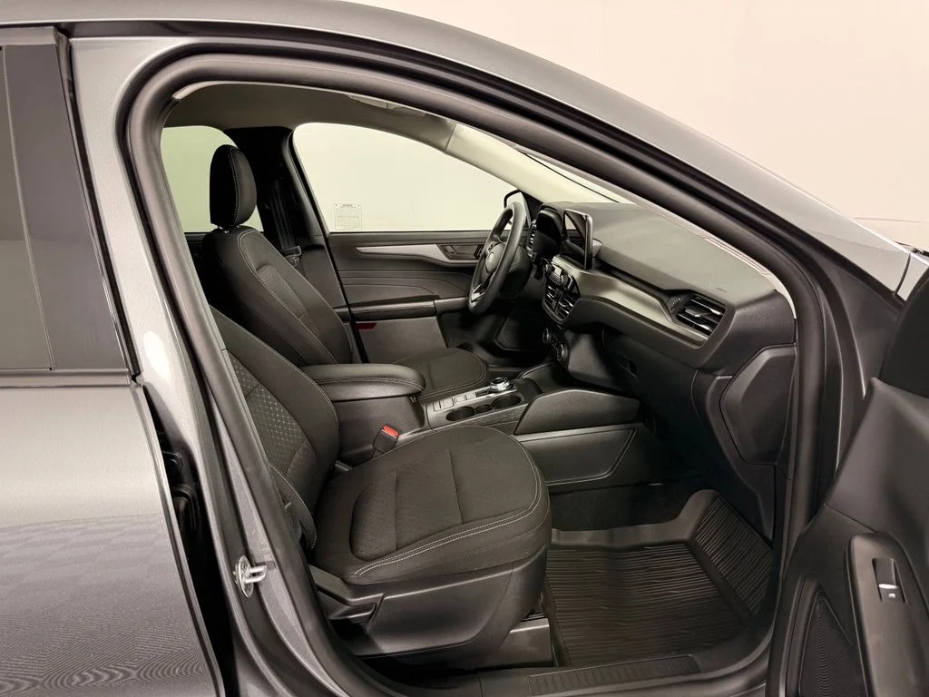 Used 2025 Gray Ford Active image 18