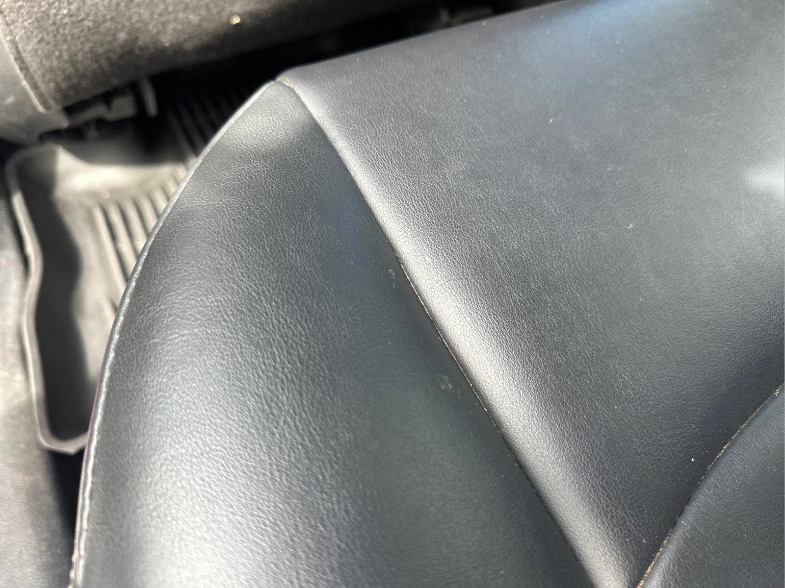 2019 Toyota RAV4 XLE Premium - Photo 17