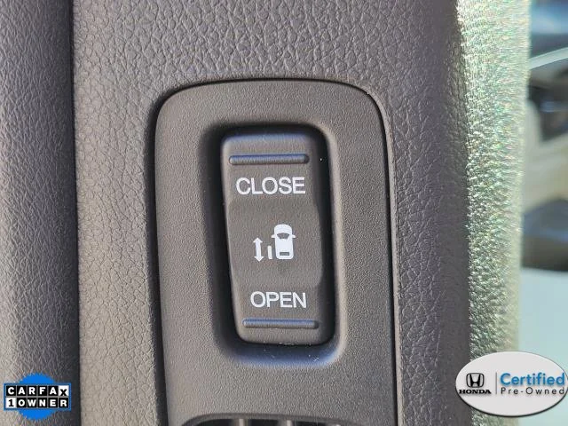 2026 Honda Odyssey Touring - Photo 18