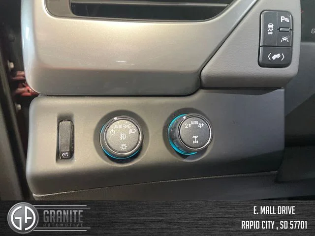 Used 2020 Red Chevrolet LT image 30