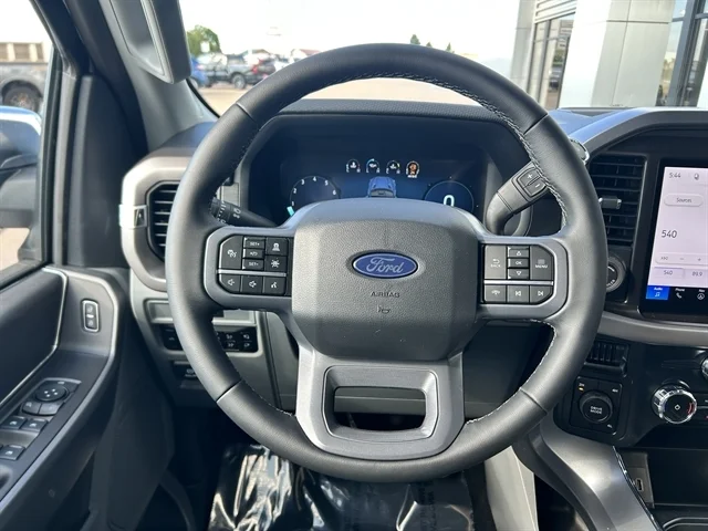 New 2026 Oxford White FORD XLT image 23