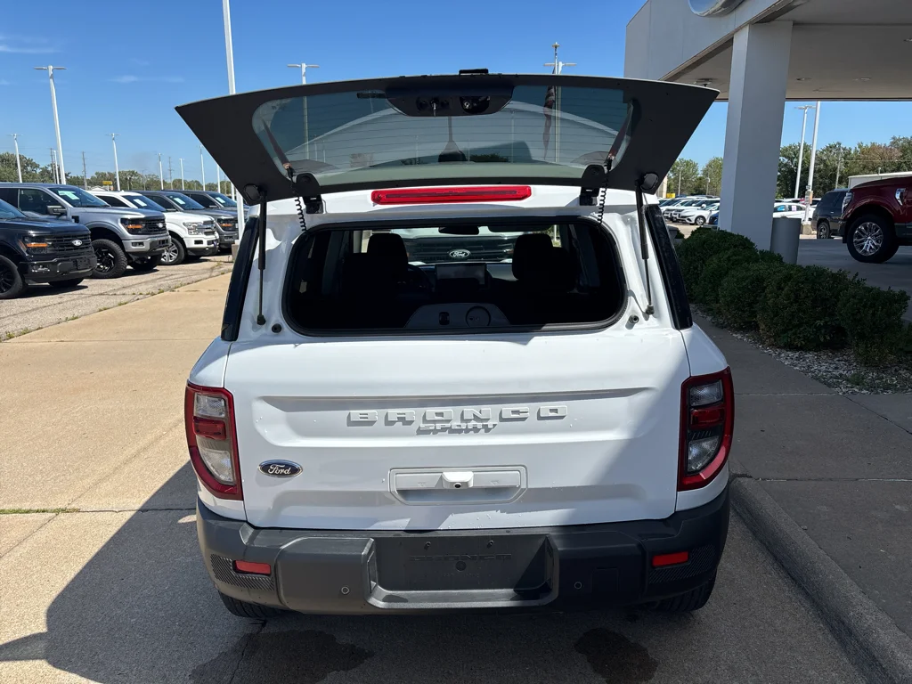 Used 2025 Oxford White Ford Big Bend image 8
