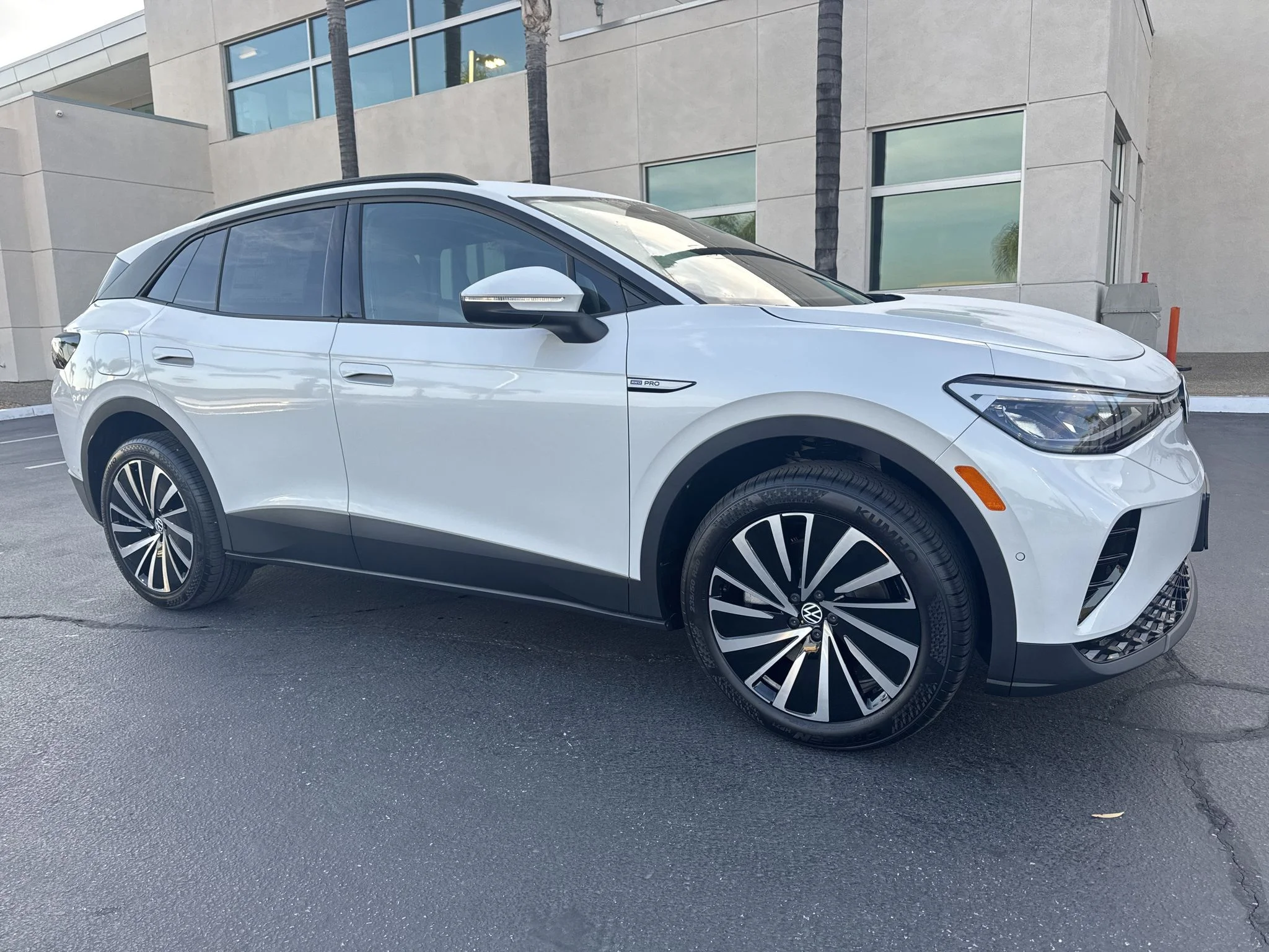 New 2026 Opal White Pearl Volkswagen Pro image 2