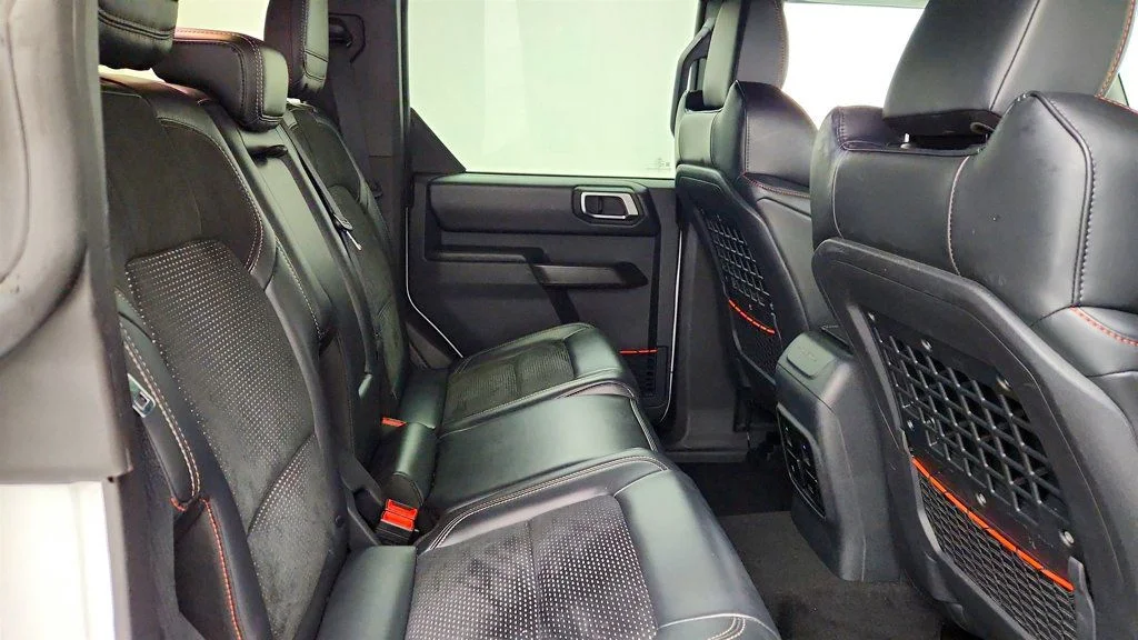 Used 2024 Oxford White Ford Raptor 4 Door Advanced 4x4 w/ Leather, Wheels & Carbon Fiber image 23
