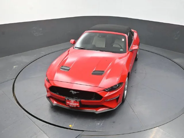 Used 2018 Red Ford GT Premium image 21