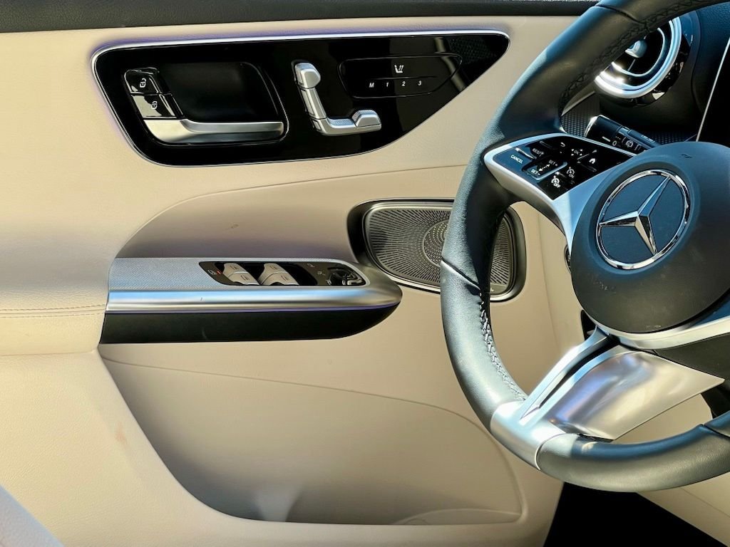 Certified Used 2026  Mercedes-Benz GLC 300 image 16
