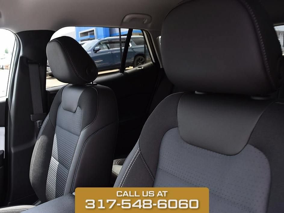 2026 Chevrolet Trax LT - Photo 18