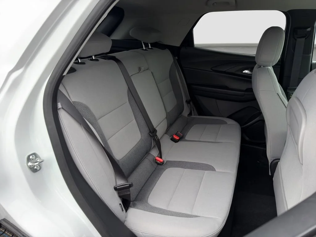 New 2026 Summit White Chevrolet LT image 19