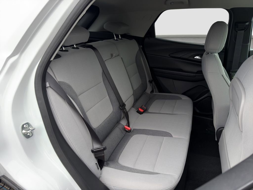 New 2026 Summit White Chevrolet LT image 19