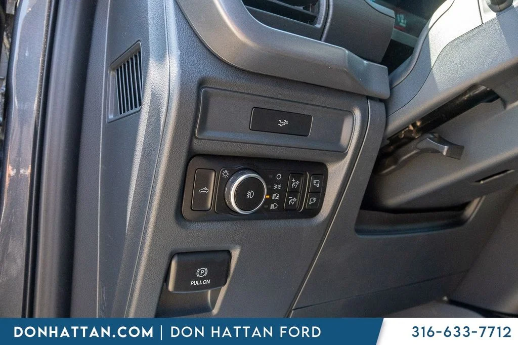 New 2026 Carbonized Gray Metallic Ford XLT image 17