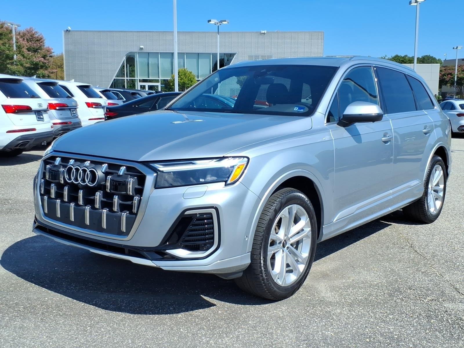 2025 Audi Q7 Premium Plus