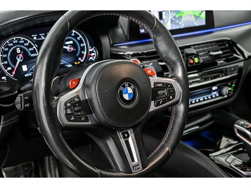 Used 2019 Black Sapphire Metallic BMW Competition image 19