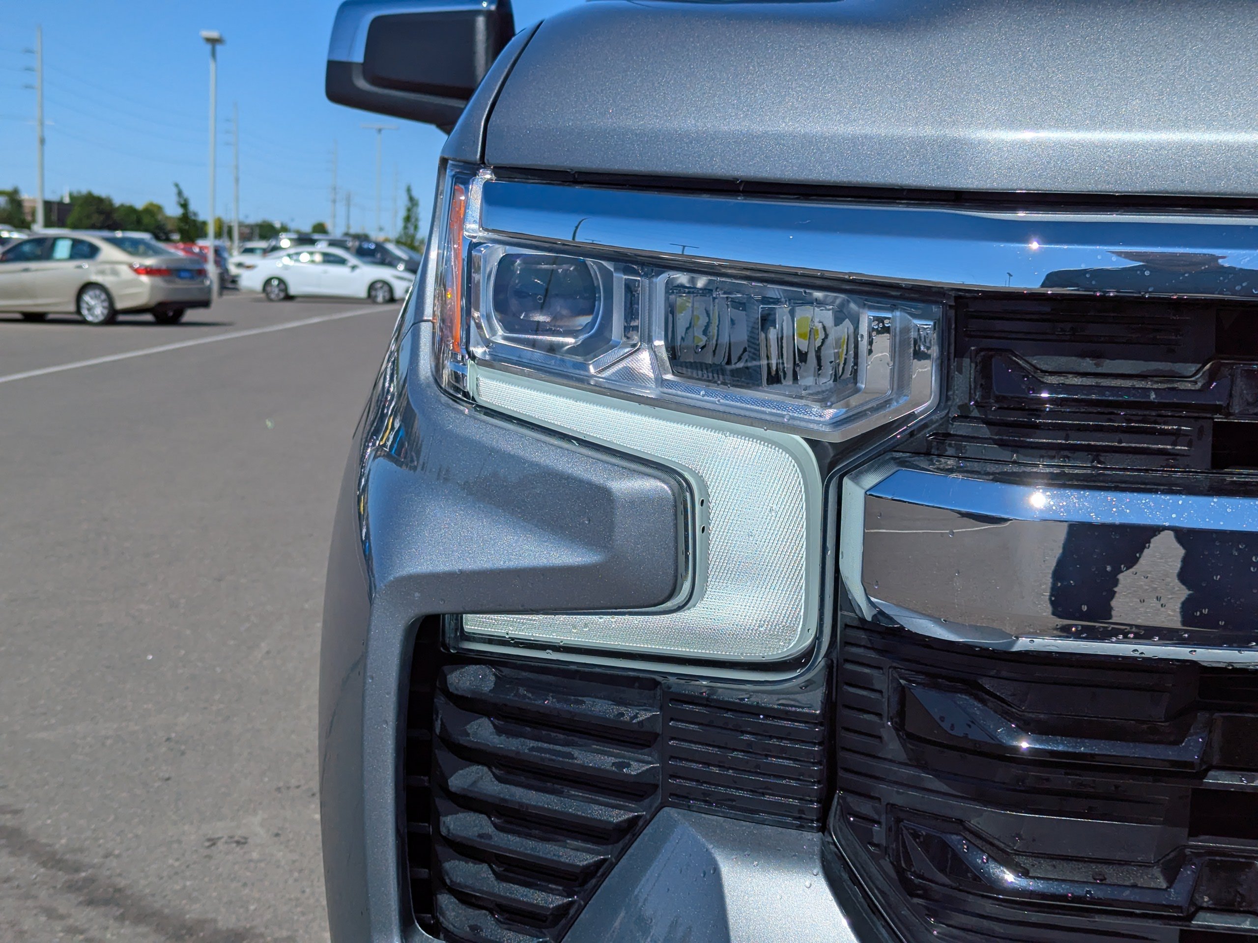 New 2025 Sterling Gray Metallic Chevrolet LT image 41