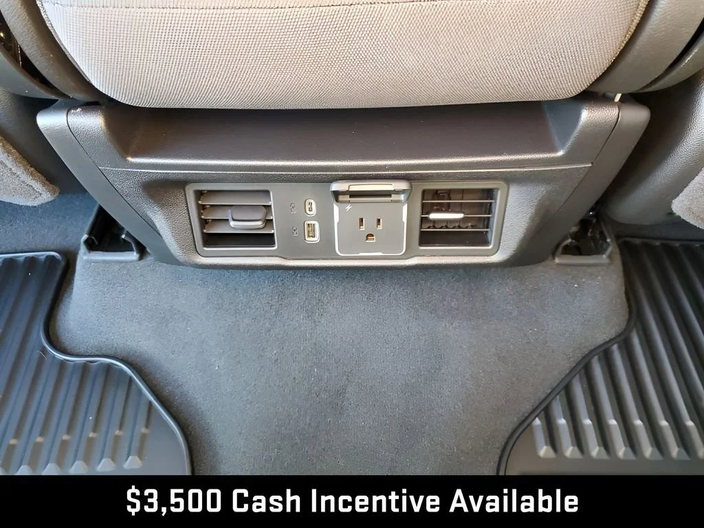 New 2026 Summit White GMC SLE image 22