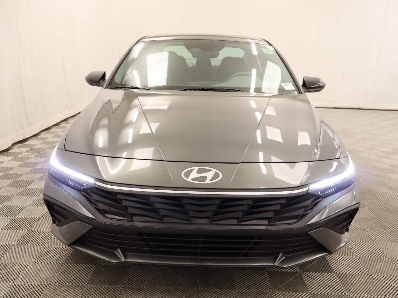 New 2026 Amazon Gray Pearl Hyundai SEL Sport image 4