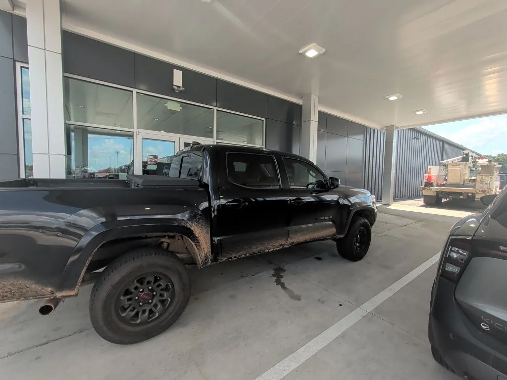 Used 2019 Black Toyota SR5 image 3