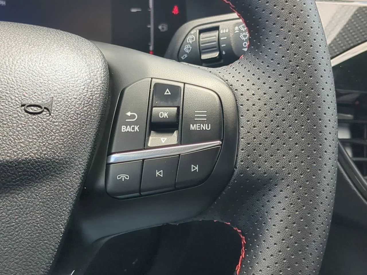 2025 Ford Escape ST-Line - Photo 23