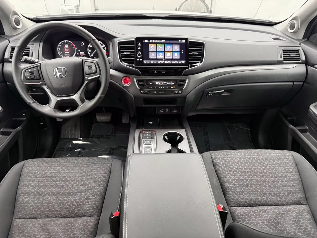 Used 2025 White Honda Sport image 3