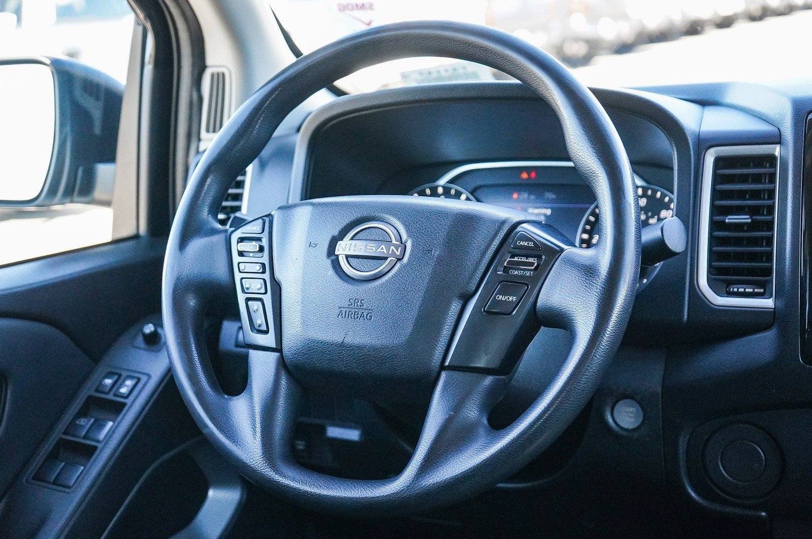 2022 Nissan Frontier SV - Photo 15