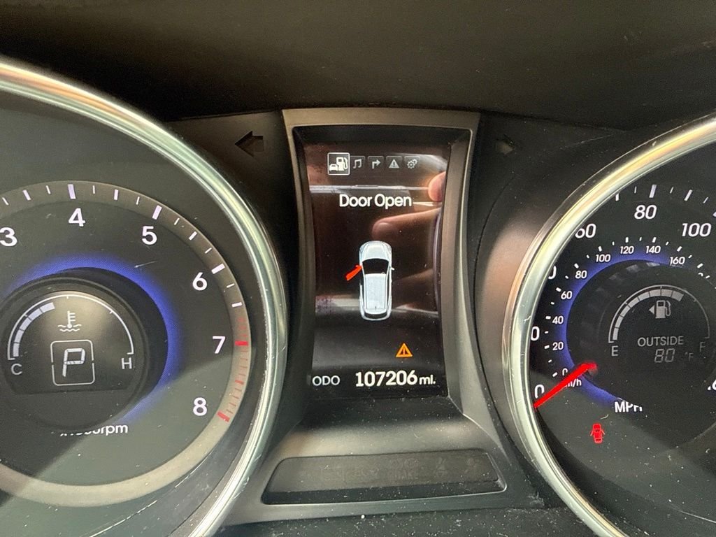 Used 2015 Frost Hyundai Limited image 18