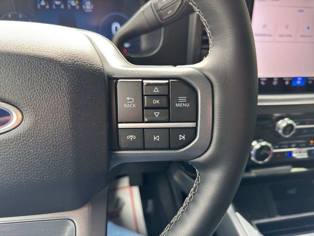 Used 2025 Avalanche Ford LARIAT image 27