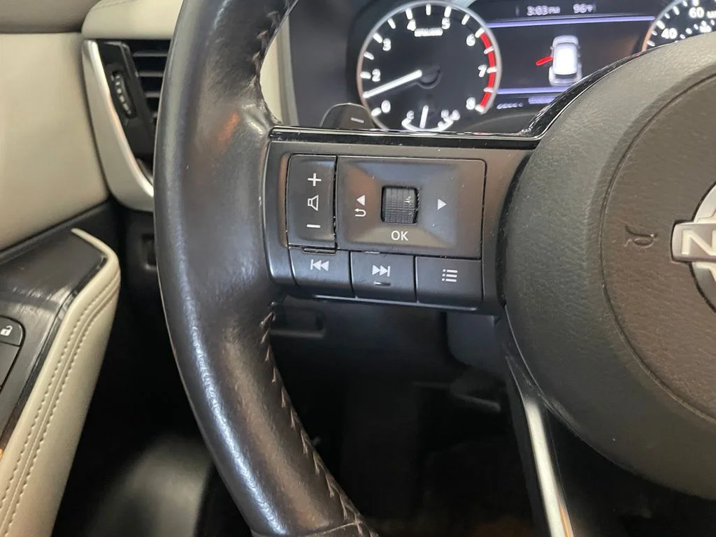 Used 2023 White Nissan SV image 12