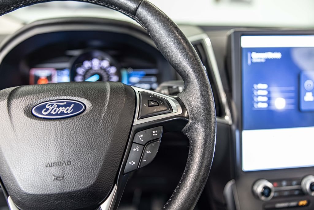 Used 2022 Silver Ford Titanium image 28