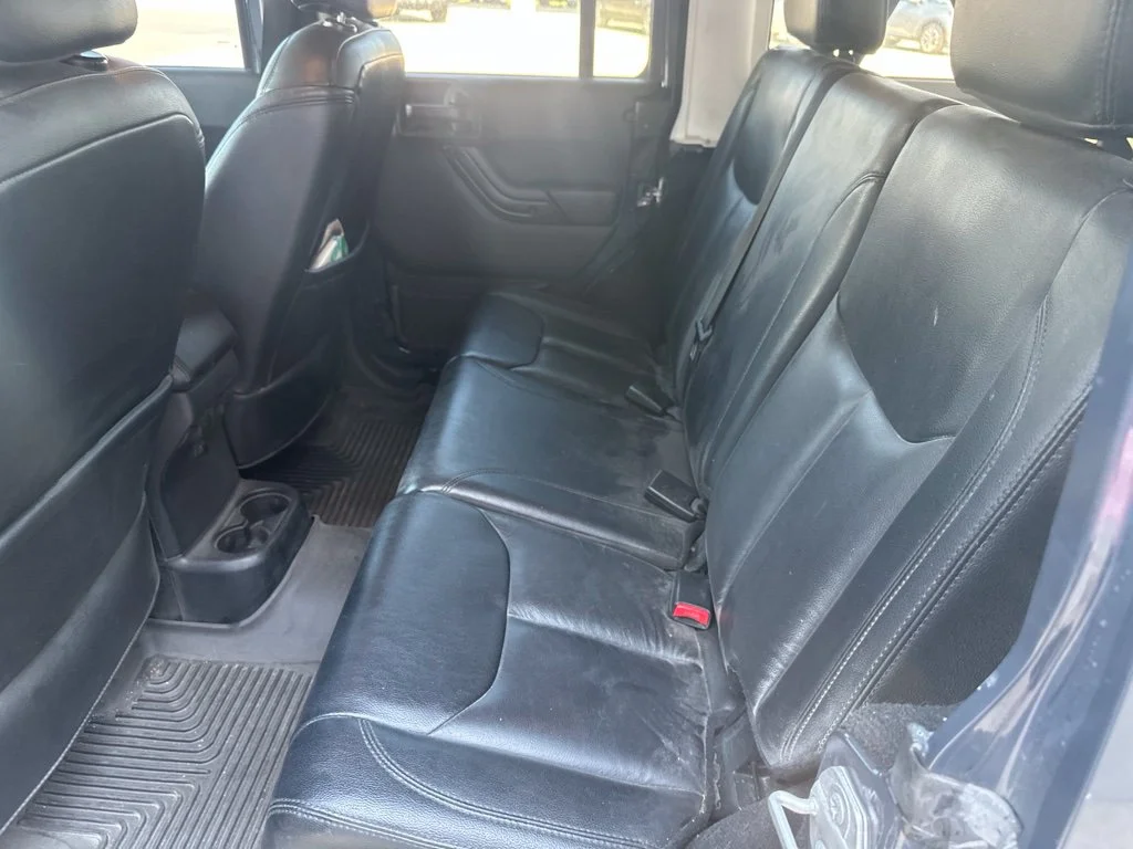 Used 2017 Black Jeep Unlimited Sahara image 18