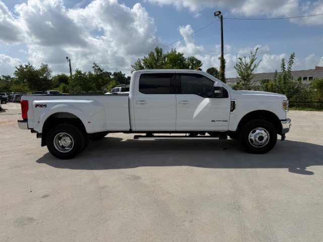 Used 2019 White Ford Lariat Crew Cab Long Bed DRW 4WD image 6