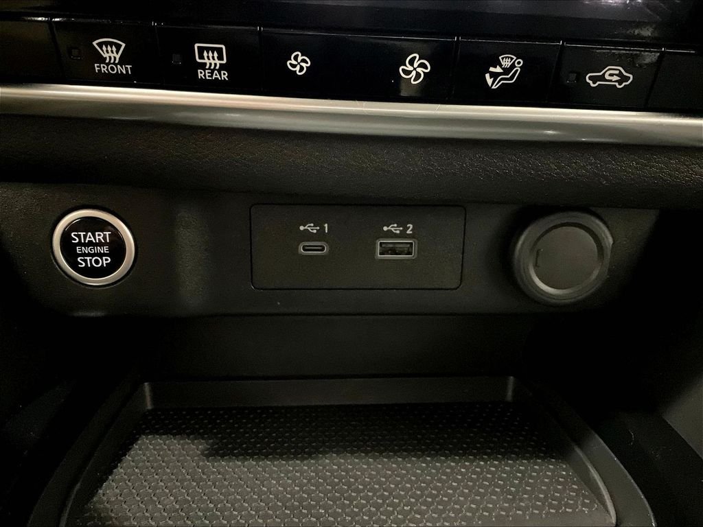 Used 2023 White Nissan SV image 26