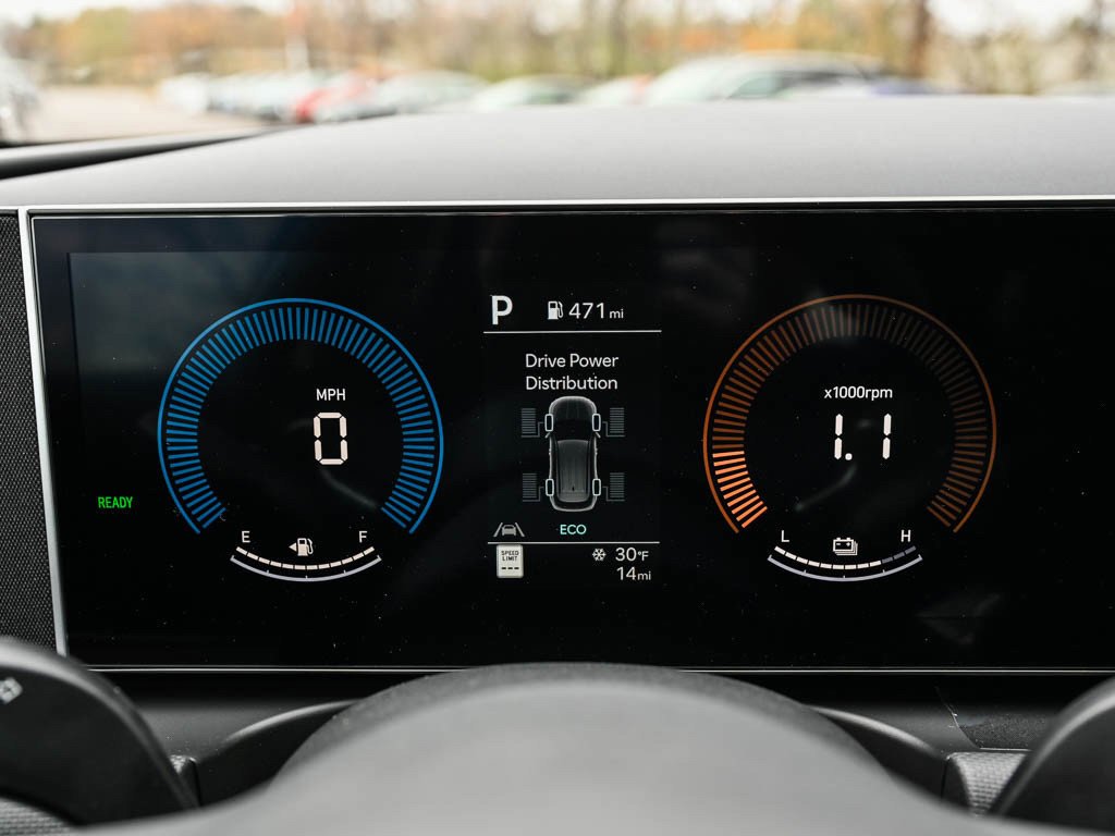 New 2026 Creamy White Pearl Hyundai SEL AWD image 23