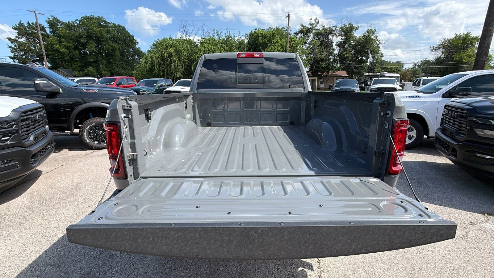 New 2026 Ceramic Gray Clear-Coat Exterior Paint RAM Tradesman image 24